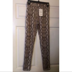 NWT Zara snake print legging S